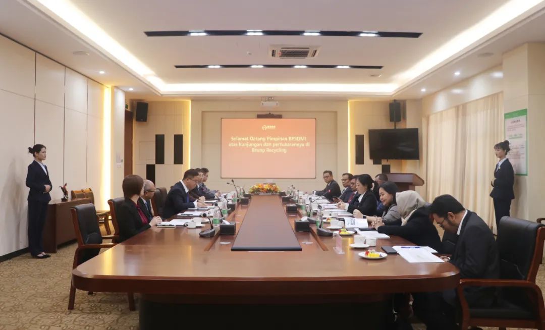 20231208-1-印尼工业部、莫罗瓦利金属工业理工学院、佛山职业手艺学院莅临豪门国际官网循环交流会见.jpg